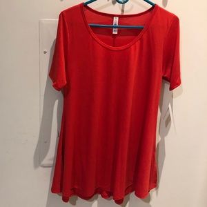 NWT Lularoe Perfect T